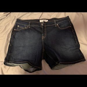 Torrid Blue Jean Shorts Size 18